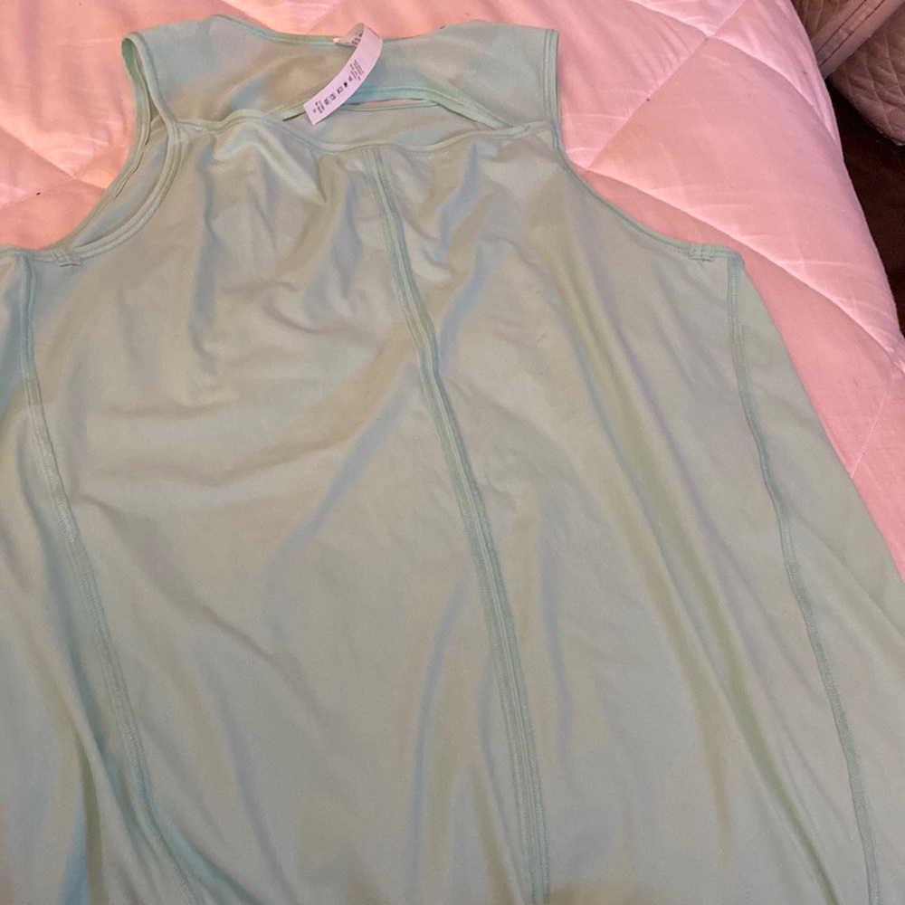 Lulu tank top